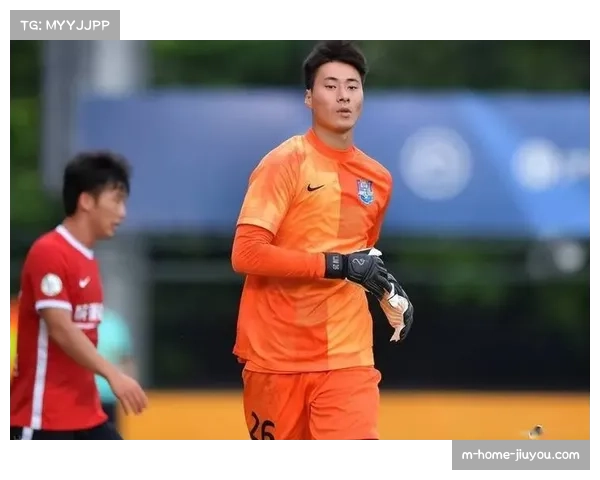 申花冲击冠军遇阻,深圳队有望连续两年扮演拦路虎角色 申花冲击冠军遇阻,深圳队有望连续两年扮演拦路虎角色