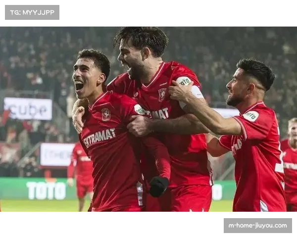 鹿特丹斯巴达主场1-3不敌埃因霍温，保级之路仍艰难