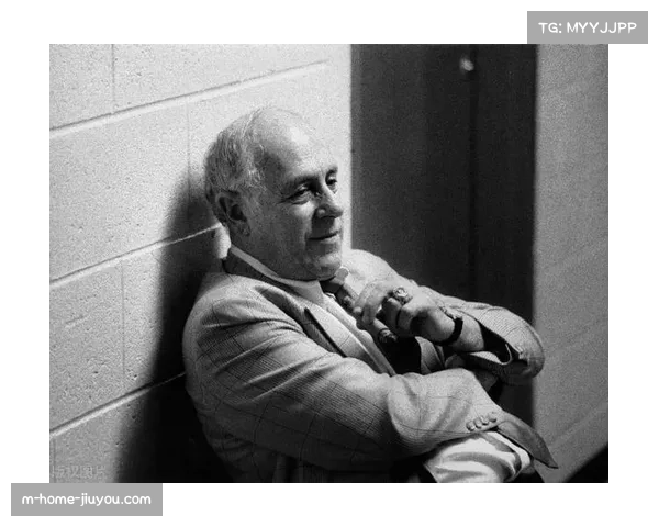 NBA教练风格演变 从杰克逊到科尔的战术革命