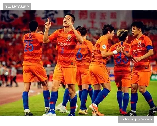 VAR介入多次改变比赛走势 谢文能红牌等判罚引发讨论