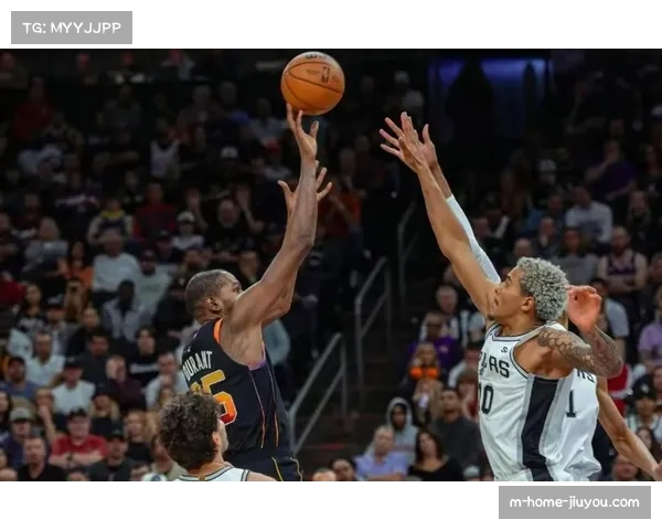 猛龙主场优势明显 大胜篮网35分展现攻防两端统治力